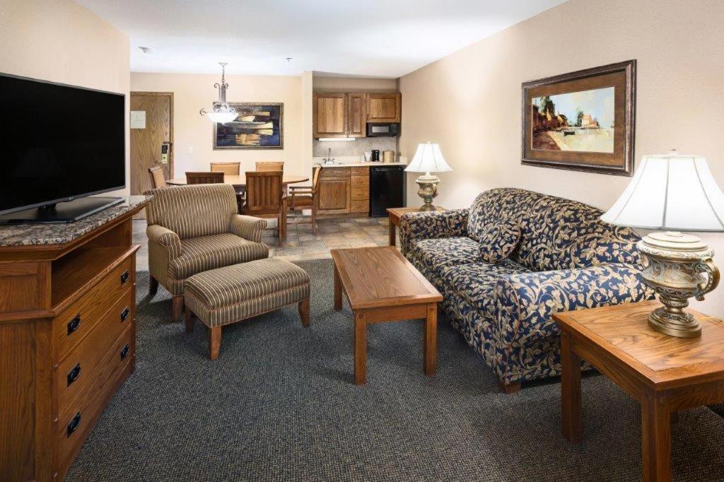 Arrowwood Resort Hotel And Conference Center - Alexandria Extérieur photo